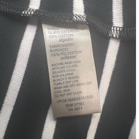 Rafaella Black & White Embroidered Top - Size Small - Picture 4 of 5